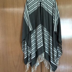 H&M Fashion Poncho